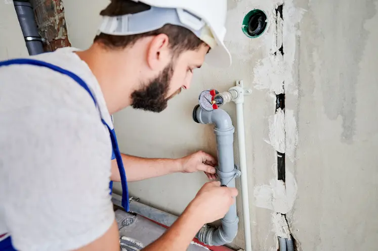 Local emergency plumber on call-out in Swindon